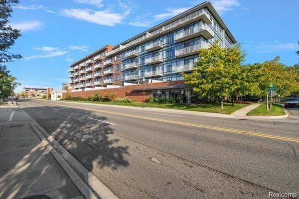 101 CURRY AVE #610, Royal Oak, MI 48067