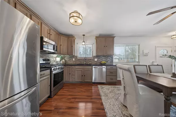 Commerce Twp, MI 48382,6072 Brockway ST