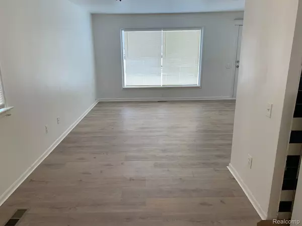 Inkster, MI 48141,29131 Rosewood ST