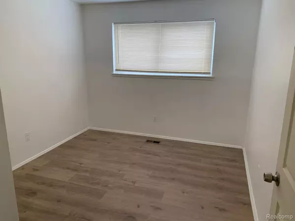 Inkster, MI 48141,29131 Rosewood ST