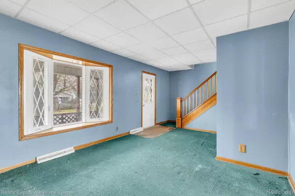 Port Huron, MI 48060,729 13th ST