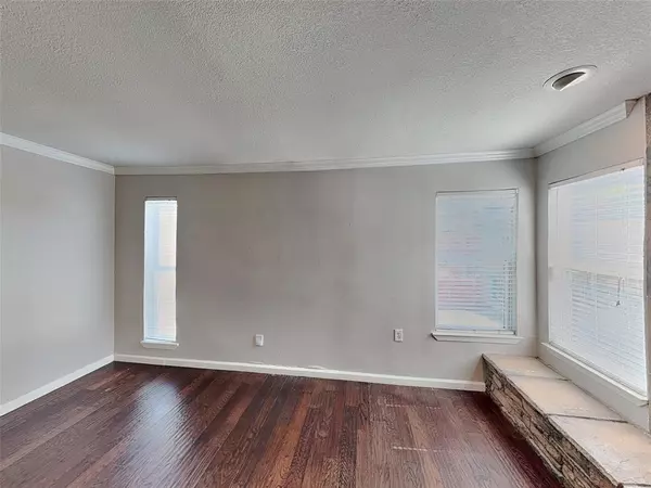 Fort Worth, TX 76110,2201 Park Hill Drive