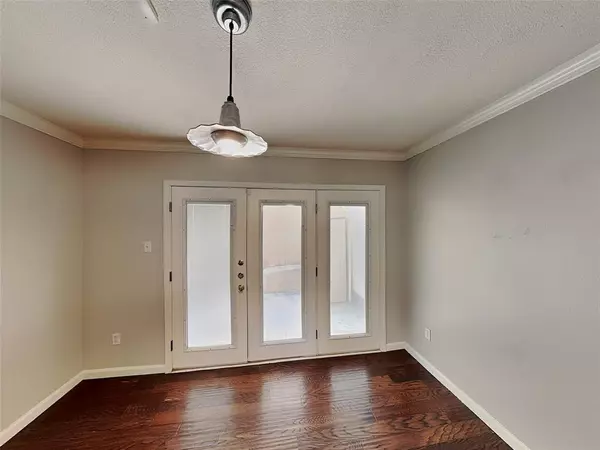 Fort Worth, TX 76110,2201 Park Hill Drive