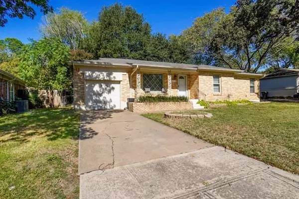 341 Hurst Drive, Bedford, TX 76022
