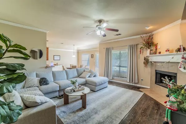 Saginaw, TX 76179,513 Greenvale Court