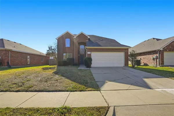 1113 Skylark Drive,  Burleson,  TX 76028