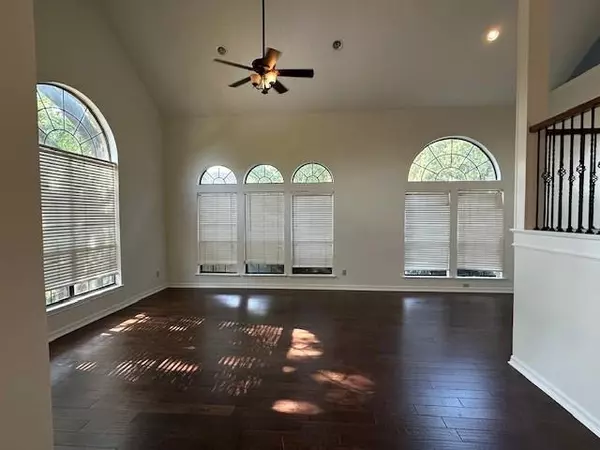 Grapevine, TX 76051,2704 Yorkshire Court