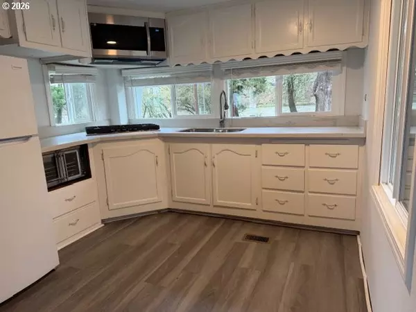 Eugene, OR 97403,4531 FRANKLIN BLVD #92