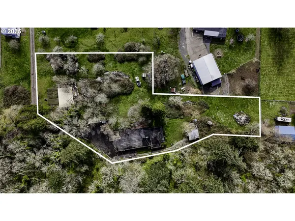 32763 BERLIN RD, Lebanon, OR 97355