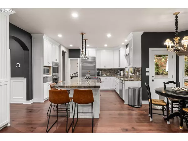 Portland, OR 97229,7717 NW BLUE POINTE LN