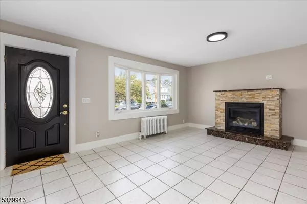 Lyndhurst Twp., NJ 07071,482 6Th Ave