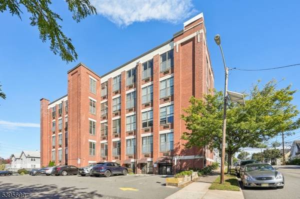 366-382 Trenton Ave #5D, Paterson City, NJ 07503