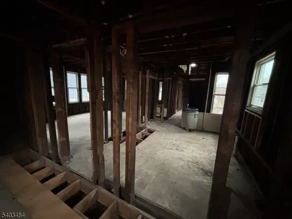 Westfield Town, NJ 07090,514 Downer St