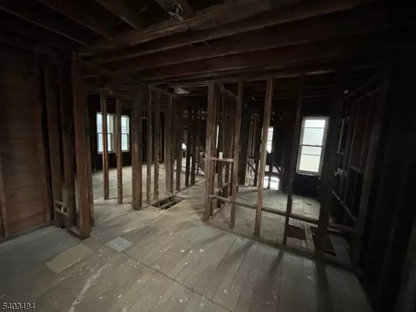 Westfield Town, NJ 07090,514 Downer St