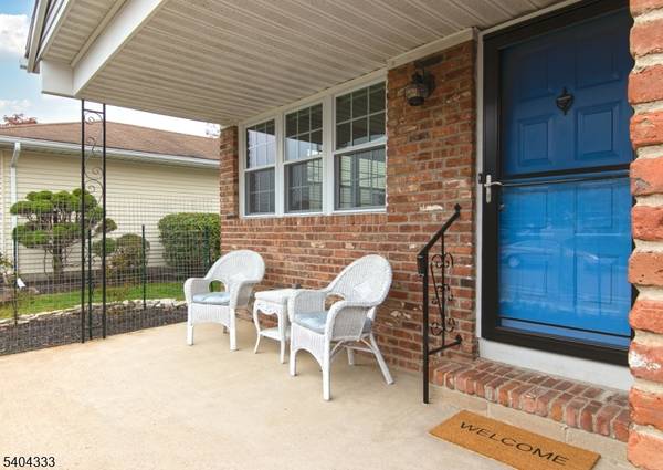 12 Paradise Blvd, Berkeley Twp., NJ 08757