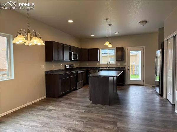 Pueblo, CO 81005,3402 Ptarmigan LN