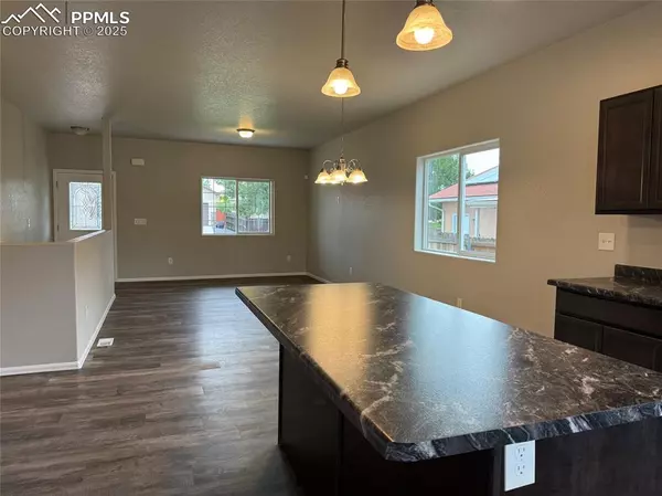 Pueblo, CO 81005,3402 Ptarmigan LN