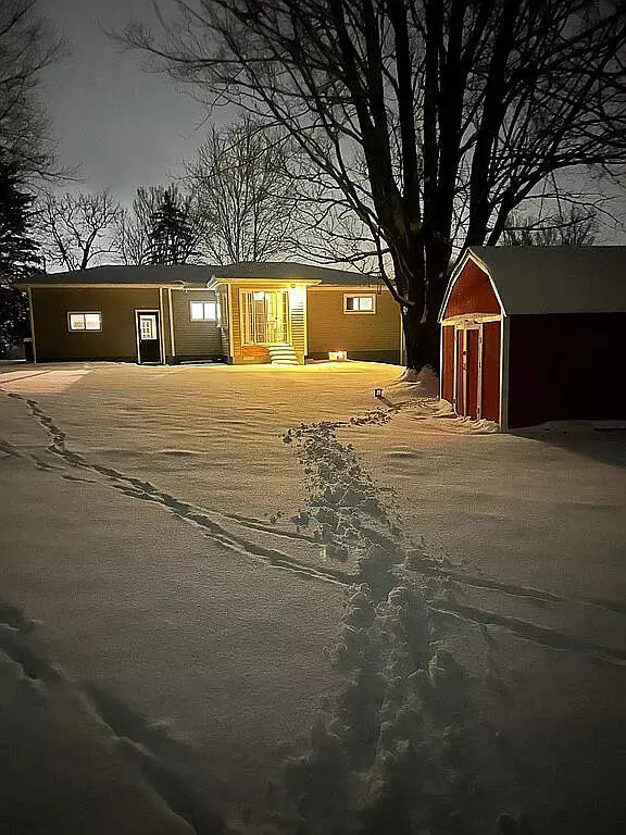 Eaton Rapids, MI 48827,9078 Holmes HWY