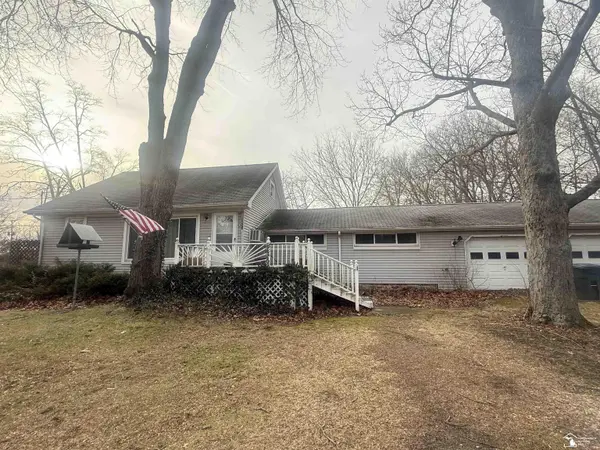 8055 George ST, Lambertville, MI 48144