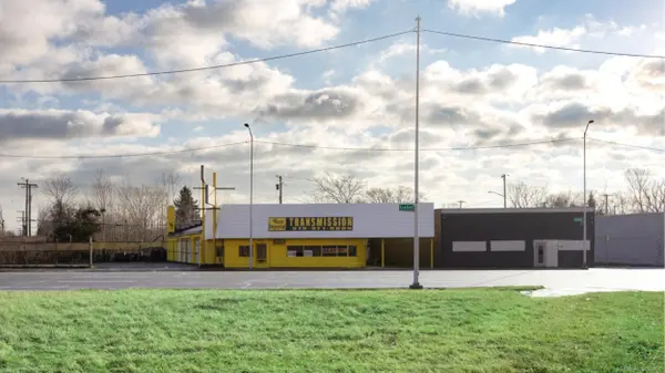 13118 Gratiot AVE, Detroit, MI 48205