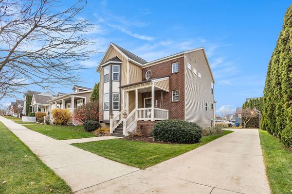 1048 Graystone RD, Holland, MI 49423