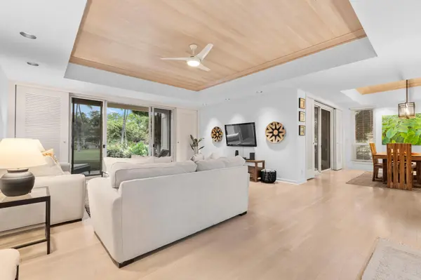 68-1375 PAUOA RD #D4, Kamuela, HI 96743