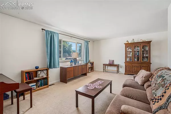 Colorado Springs, CO 80917,2930 Inspiration DR