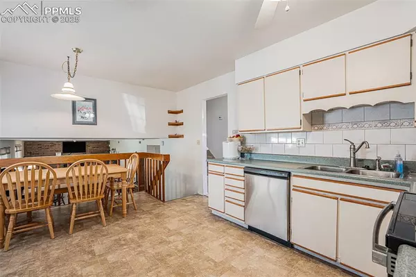 Colorado Springs, CO 80917,2930 Inspiration DR