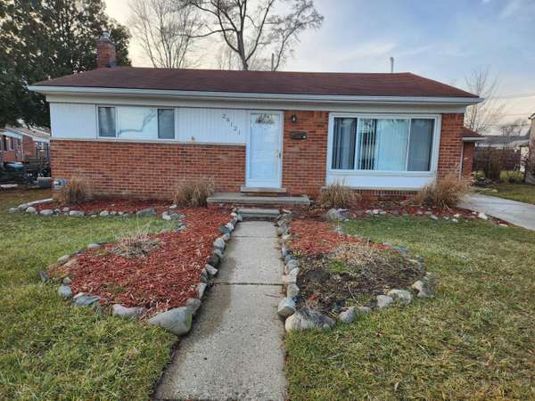 29121 Mark AVE, Madison Heights, MI 48071