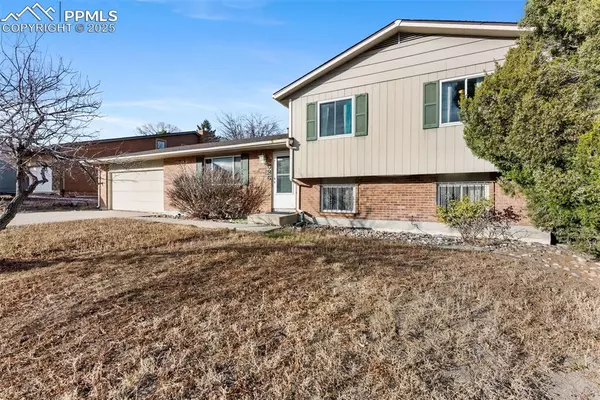 Colorado Springs, CO 80906,326 Catalina DR