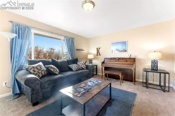 Colorado Springs, CO 80906,326 Catalina DR