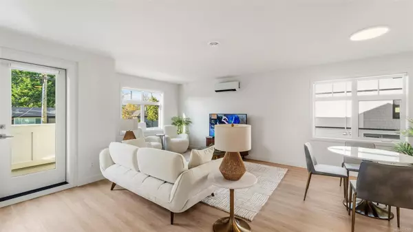 Saanich, BC V8N 3R9,4201 Tyndall Ave #4-203