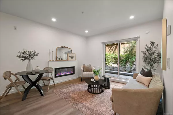 Esquimalt, BC V9A 6A1,1102 Esquimalt Rd #B304