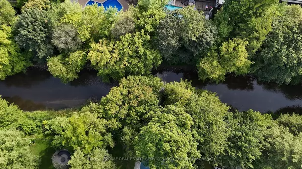 Toronto C12, ON M4N 3E5,14 St Margarets DR