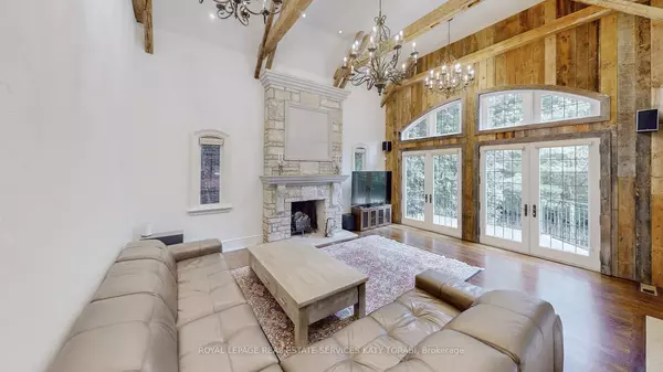 Toronto C12, ON M4N 3E5,14 St Margarets DR