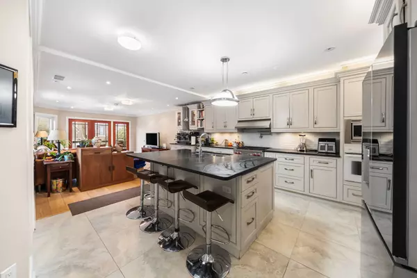 Toronto C04, ON M4N 1V8,91 Wanless AVE