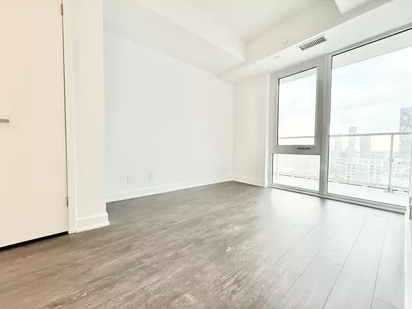 Toronto C08, ON M5C 0B6,88 Queen ST E #1508