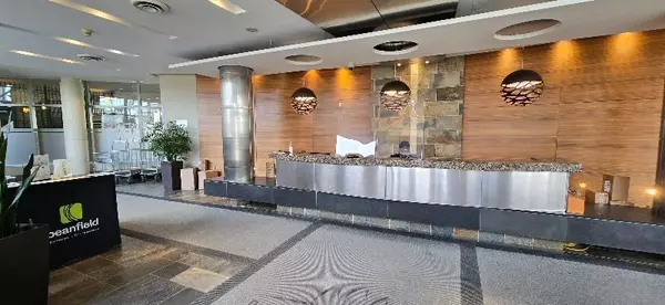 Toronto C01, ON M5J 2X1,228 Queens Quay W #306