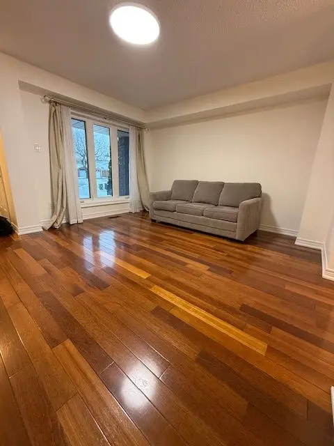 Toronto E07, ON M1V 2E1,28 Moorehouse DR