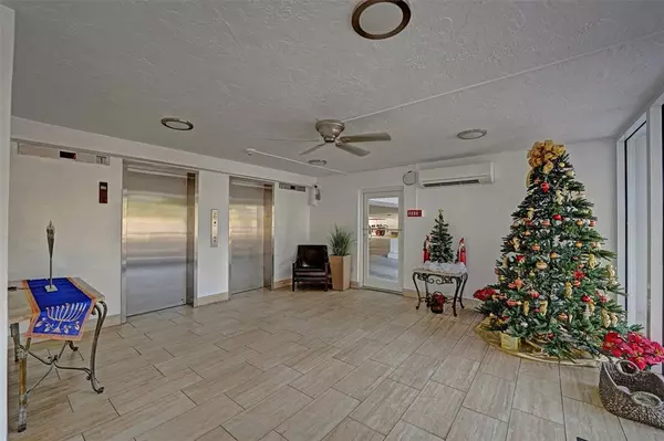 Fort Lauderdale, FL 33308,3100 NE 49 St. #702