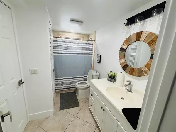 Deerfield Beach, FL 33441,1511 SE 15th Ct #403