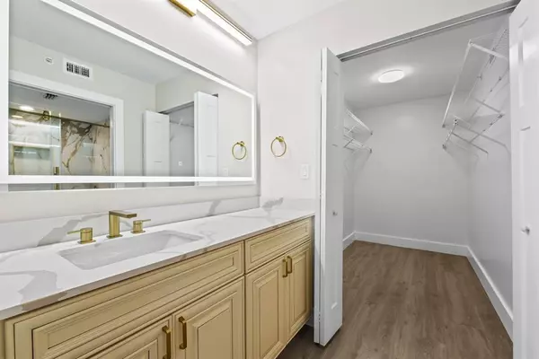 Lake Worth, FL 33467,4734 Lucerne Lakes Blvd #303