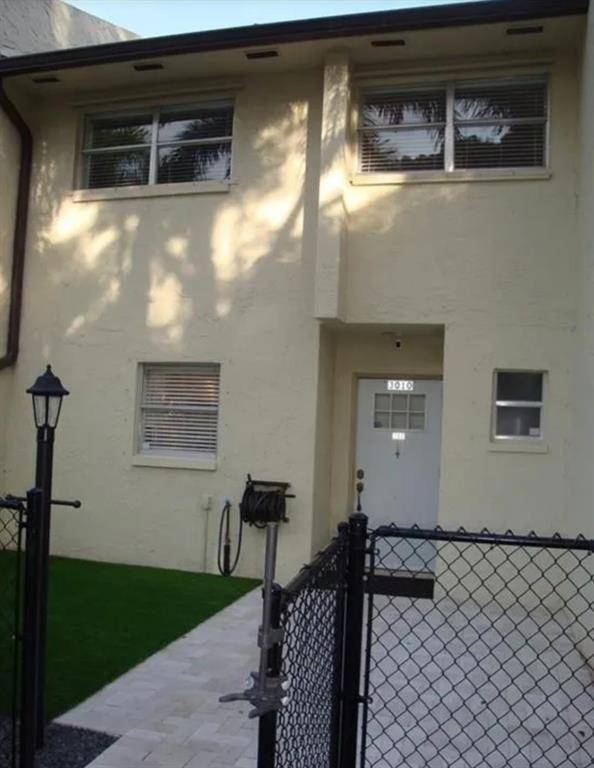3010 NW 68th St #102, Fort Lauderdale, FL 33309