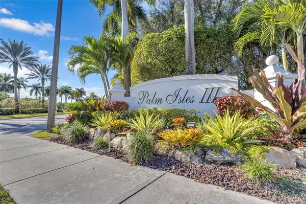 7685 Springwater Place #201, Boynton Beach, FL 33437