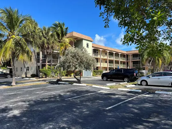 Pompano Beach, FL 33060,100 SE 6th Avenue #303