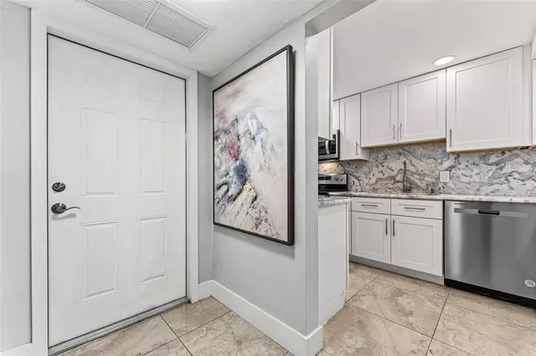 Lighthouse Point, FL 33064,4502 N Federal Hwy #123C