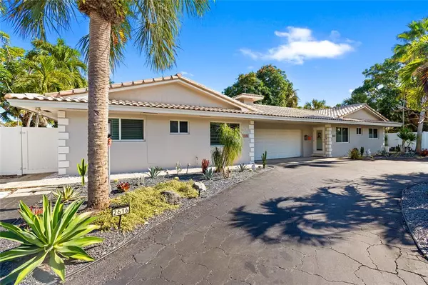 2616 Middle River Dr, Fort Lauderdale, FL 33306