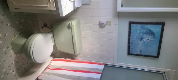 Pompano Beach, FL 33060,320 SW 1st St #D 6