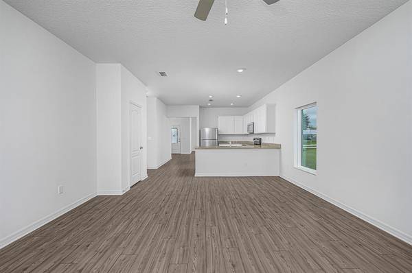 Fort Pierce, FL 34982,5212 Myrtle Dr