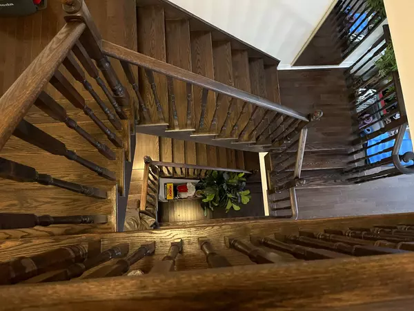 Richmond Hill, ON L4E 1H3,21 Globemaster LN